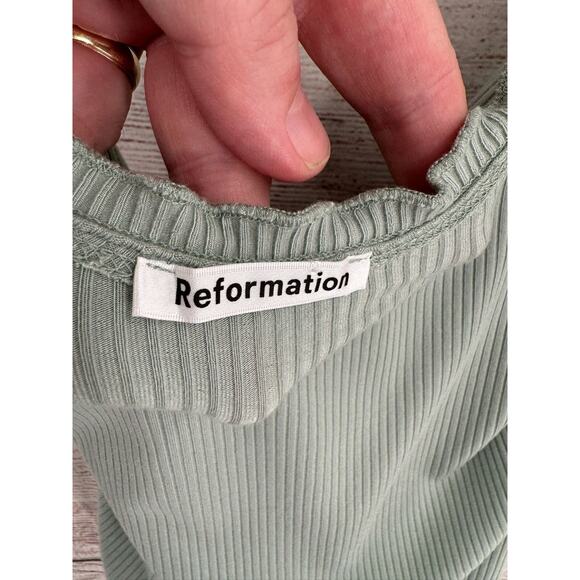 Reformation‎ Ruffled Strap Ribbed Bodysuit Women's Size XL Green/Gray - Picture 6 of 10